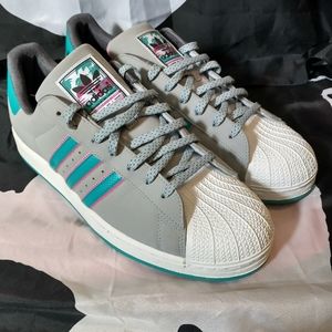 Adidas Superstars